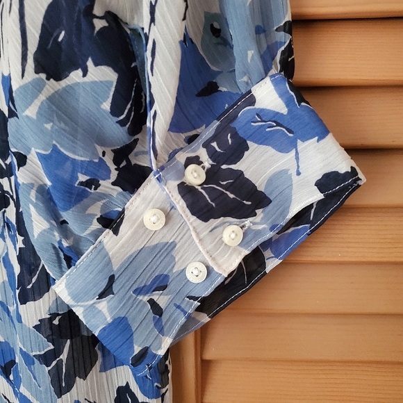 Chaps multi blue color floral blouse - Picture 5 of 5